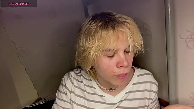 nikolasbucks online show from February 16, 8:49 pm