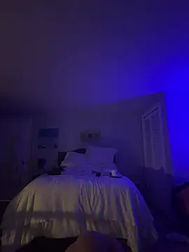 krisdeanbb online show from February 19, 10:00 am