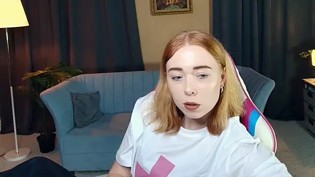 AddieOsler online show from November 28, 9:06 pm