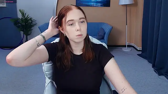 Snapshot of AddieOsler chatting on June 15, 7:38 pm AddieOsler online show from June 15, 7:38 pm