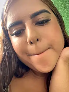 Snapshot of RileyFlame chatting on November 30, 2:54 pm RileyFlame online show from November 30, 2:54 pm