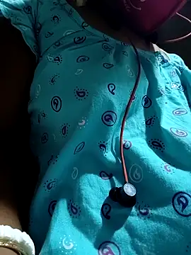 Snapshot of Danielbutterfly chatting on October 31, 6:03 am Danielbutterfly online show from October 31, 6:03 am