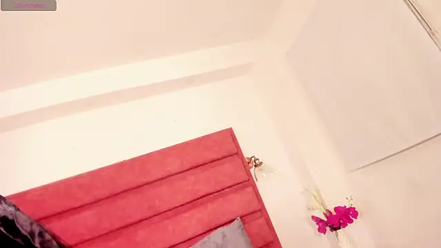 naomy sexy  online show from March 4, 10:05 pm