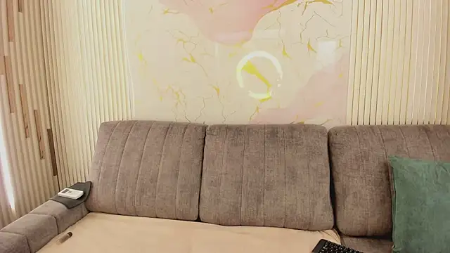 NhoanBrunette online show from February 11, 2:22 pm