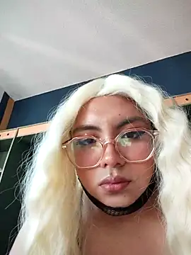 Snapshot of Kittyblood08 chatting on October 25, 9:53 pm Kittyblood08 online show from October 25, 9:53 pm