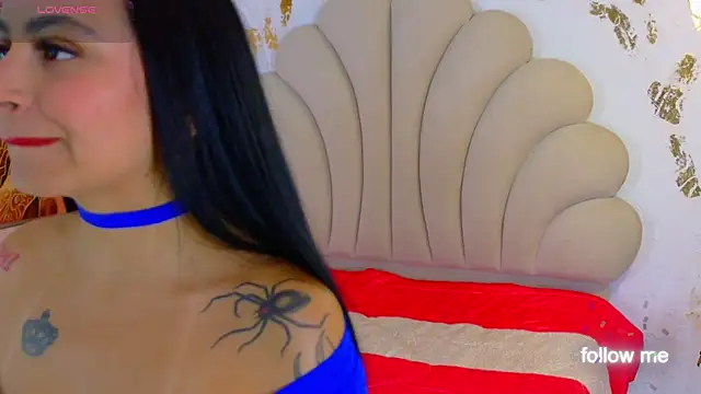 HellemMonet online show from December 4, 7:33 pm