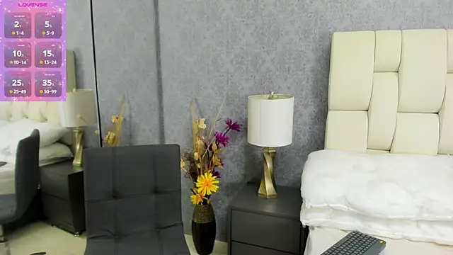 Luna Bella3 online show from October 31, 11:11 am