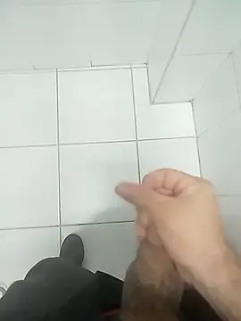 Snapshot of Jervaz chatting on February 18, 2:51 am Jervaz online show from February 18, 2:51 am