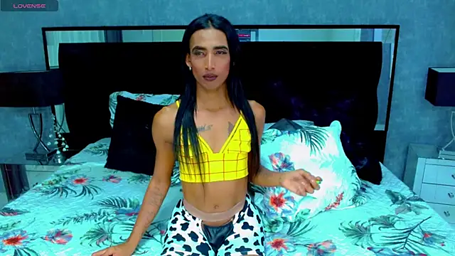 Snapshot of chairahot2 chatting on November 9, 3:49 am chairahot2 online show from November 9, 3:49 am