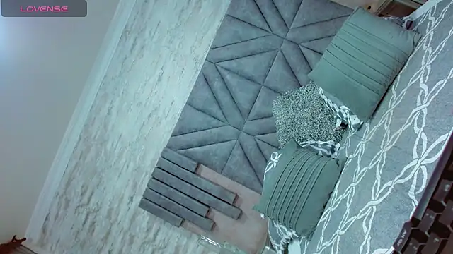 Snapshot of chairahot2 chatting on November 25, 1:22 pm chairahot2 online show from November 25, 1:22 pm