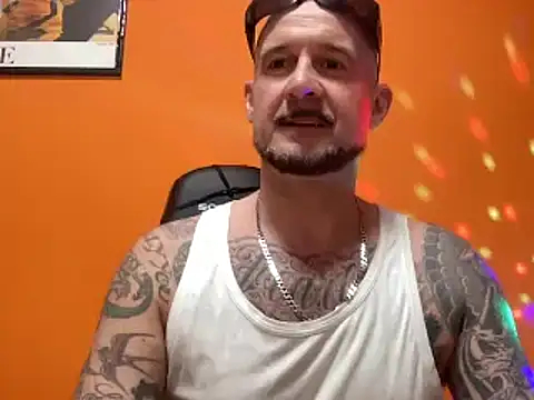 Snapshot of jackssss4 chatting on April 14, 5:30 pm jackssss4 online show from April 14, 5:30 pm