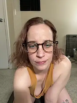 Snapshot of CreamedKitten chatting on November 27, 4:53 pm CreamedKitten online show from November 27, 4:53 pm