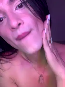 Snapshot of sara_ssofia chatting on November 3, 5:42 am sara ssofia online show from November 3, 5:42 am