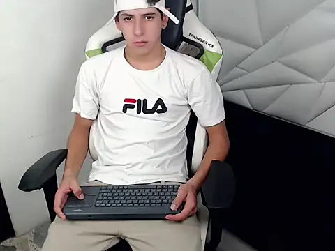 Cash G  online show from November 22, 8:41 pm