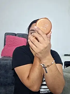 Mia fox29 online show from November 15, 10:45 am