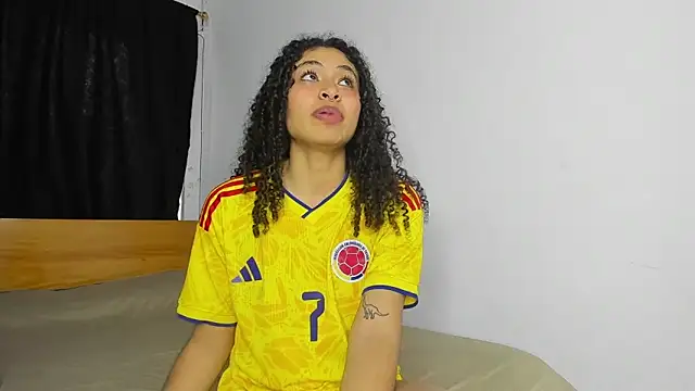 Keniia rizz online show from November 15, 10:37 pm