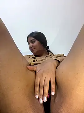 Snapshot of Au-rora chatting on December 1, 3:44 am Au-rora online show from December 1, 3:44 am