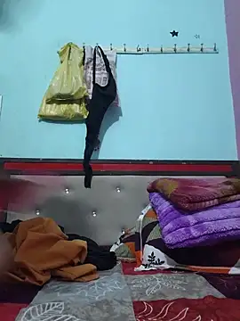 Snapshot of CUTE-GIRL-1 chatting on June 14, 8:38 am CUTE-GIRL-1 online show from June 14, 8:38 am