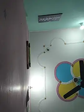 CUTE-GIRL-1 online show from August 1, 7:07 am
