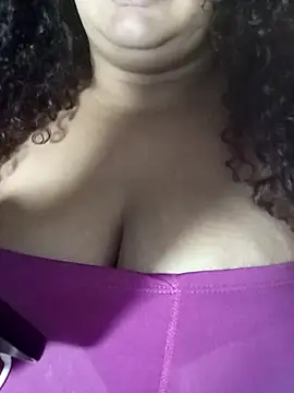 Snapshot of safirahot69 chatting on November 7, 11:54 am safirahot69 online show from November 7, 11:54 am