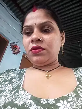 Snapshot of HayatKapoor chatting on November 12, 8:48 am HayatKapoor online show from November 12, 8:48 am