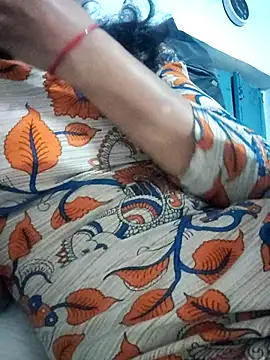 Snapshot of Hot-Rubyy chatting on April 8, 10:15 am Hot-Rubyy online show from April 8, 10:15 am