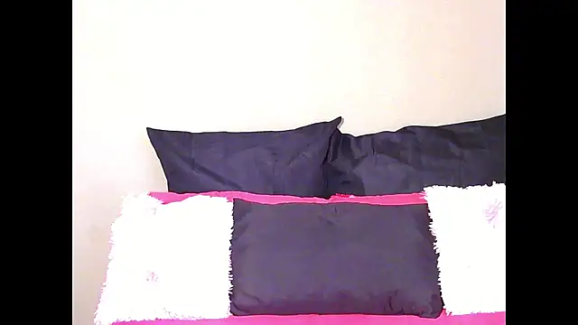 Snapshot of SEXYGODDESS7 chatting on December 22, 12:46 pm SEXYGODDESS7 online show from December 22, 12:46 pm