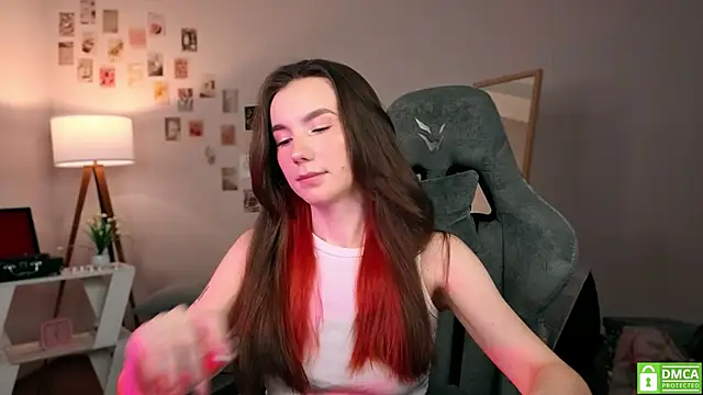 yourfrenchteacher online show from November 5, 4:34 am