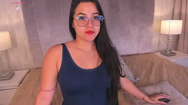 Snapshot of Melanie_hillz chatting on May 24, 11:10 pm Melanie hillz online show from May 24, 11:10 pm