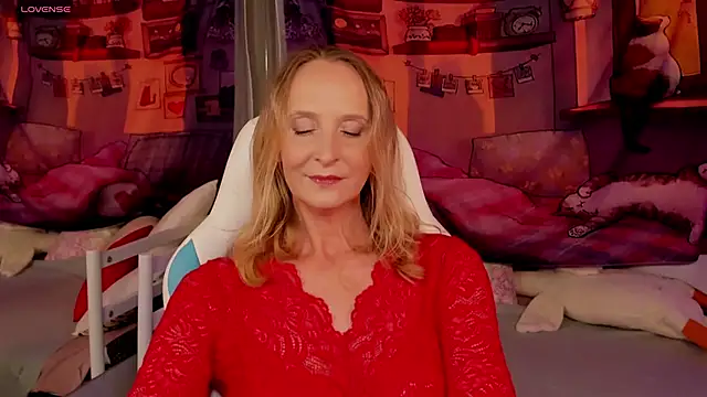 Snapshot of ScarlettPalmer chatting on June 11, 10:57 am ScarlettPalmer online show from June 11, 10:57 am