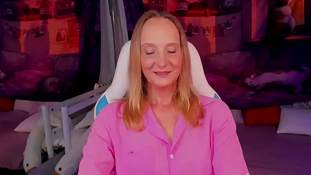 ScarlettPalmer online show from July 15, 7:24 am