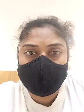 Snapshot of girl999 chatting on November 6, 4:52 pm girl999 online show from November 6, 4:52 pm