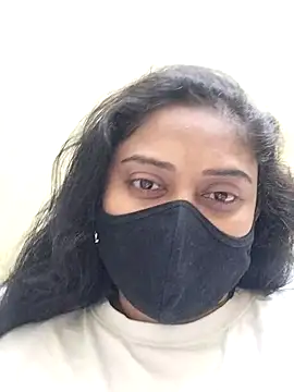 Snapshot of girl999 chatting on November 19, 4:29 pm girl999 online show from November 19, 4:29 pm