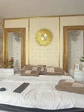 Hannahpradaa  online show from November 11, 11:54 am