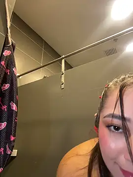 Hannahpradaa  online show from November 13, 12:09 am