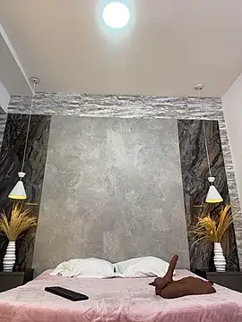 Hannahpradaa  online show from December 16, 11:37 am