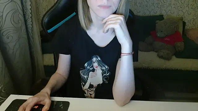 Snapshot of _Alisa_Allison_ chatting on October 30, 3:02 pm  Alisa Allison  online show from October 30, 3:02 pm