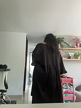 Snapshot of SugarTroubl33 chatting on November 18, 2:43 pm SugarTroubl33 online show from November 18, 2:43 pm