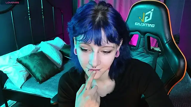 Snapshot of karkadeshk chatting on November 13, 10:36 am karkadeshk online show from November 13, 10:36 am