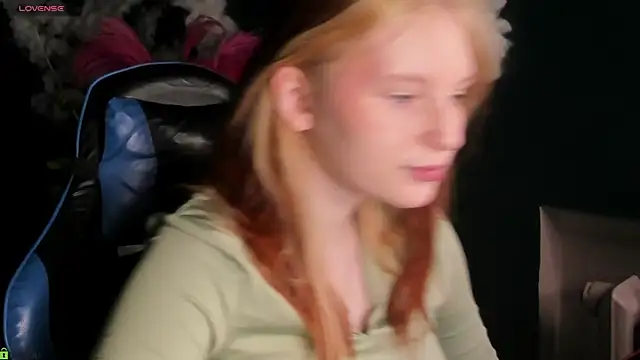 AngelWisee online show from June 20, 3:09 am