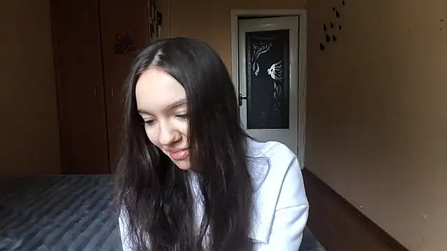 Kimixoo online show from November 12, 9:42 am