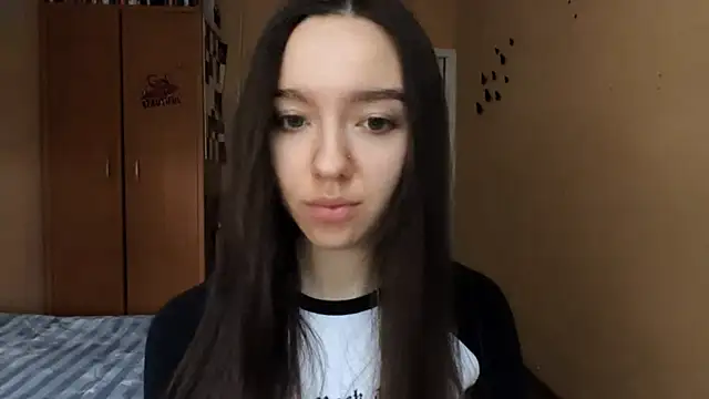 Kimixoo online show from December 2, 11:15 am