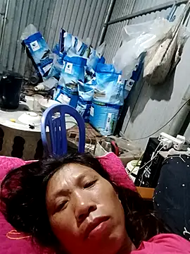 bella-la online show from October 28, 5:37 pm