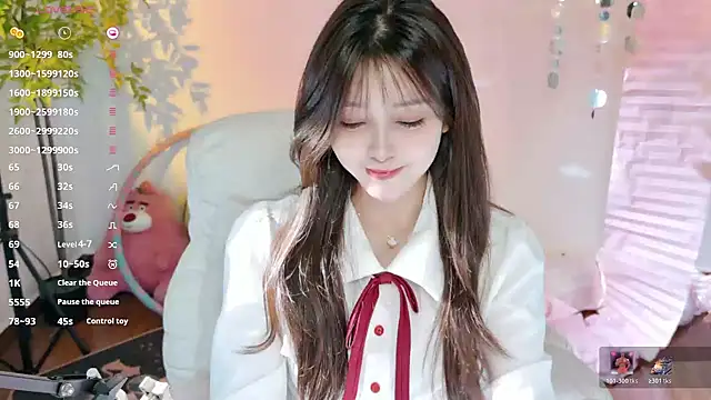Yiluo95 online show from June 12, 2:05 pm
