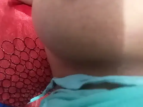 hot couple 000 online show from March 16, 6:45 pm