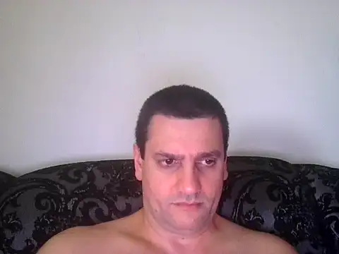 Snapshot of Alex-Naturista chatting on May 5, 7:11 pm Alex-Naturista online show from May 5, 7:11 pm