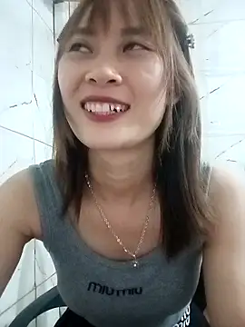 Snapshot of Em_xinh01 chatting on June 11, 3:10 pm Em xinh01 online show from June 11, 3:10 pm
