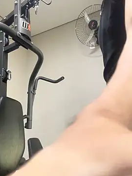 Snapshot of Safadocg025 chatting on February 27, 9:15 pm Safadocg025 online show from February 27, 9:15 pm