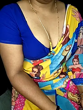 Snapshot of shreyareddy99 chatting on February 1, 12:53 am shreyareddy99 online show from February 1, 12:53 am