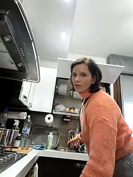 Snapshot of Piediniecollant chatting on November 22, 1:54 pm Piediniecollant online show from November 22, 1:54 pm